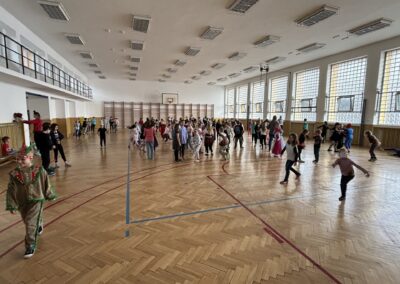 img 4771 400x284 - MASOPUSTNÍ REJ V TĚLOCVIČNĚ