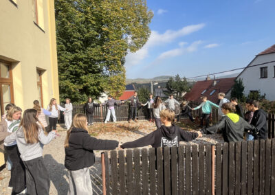 20241022 115025728 ios 400x284 - Adaptační kurzy šestých tříd 2024 (přidány fotografie)