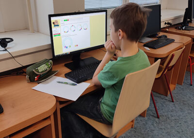 img 20241111 100650 400x284 - Bobřík informatiky poprvé na škole