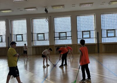 photo 29012025 9 02 26 400x284 - Den sociální integrace aneb "Školní párty"