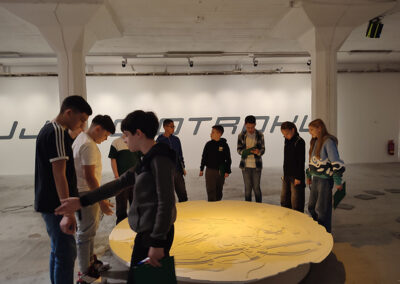img 20250325 093713 400x284 - Na výtvarném workshopu v Pragovka Gallery