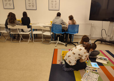 img 20260203 083956 400x284 - &Uacute;norov&eacute; robotick&eacute; workshopy 6. tř&iacute;d &ndash; cesta na Mars