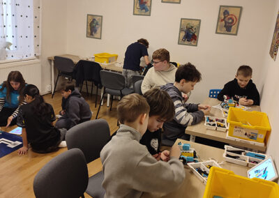 img 20260203 103311 400x284 - &Uacute;norov&eacute; robotick&eacute; workshopy 6. tř&iacute;d &ndash; cesta na Mars