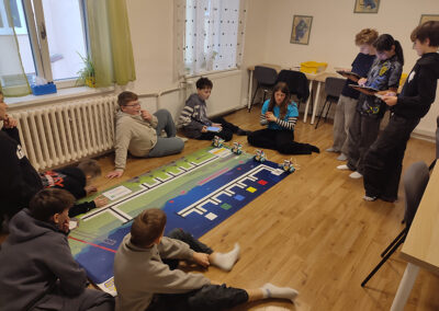 img 20260203 111218 400x284 - &Uacute;norov&eacute; robotick&eacute; workshopy 6. tř&iacute;d &ndash; cesta na Mars
