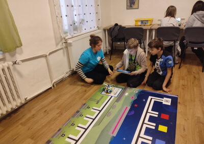 img 20260203 122538 400x284 - &Uacute;norov&eacute; robotick&eacute; workshopy 6. tř&iacute;d &ndash; cesta na Mars