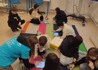 img 20260203 125036 400x284 - &Uacute;norov&eacute; robotick&eacute; workshopy 6. tř&iacute;d &ndash; cesta na Mars